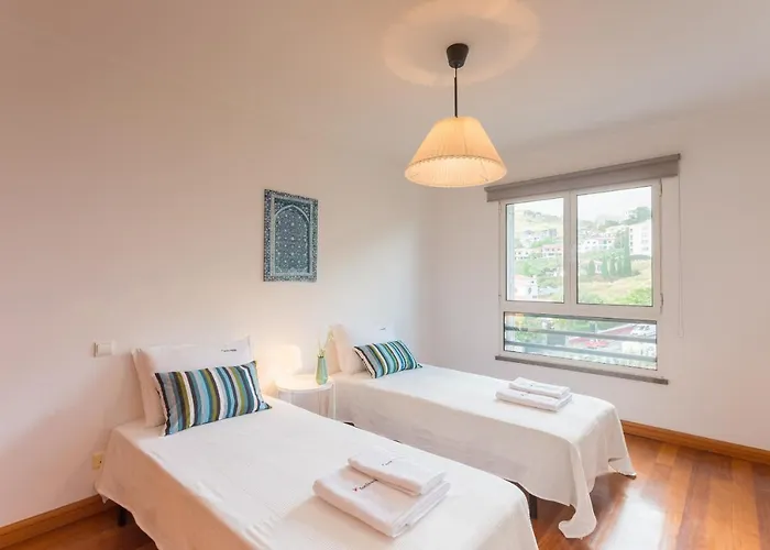 Flh Sea View With Pool Apartment *